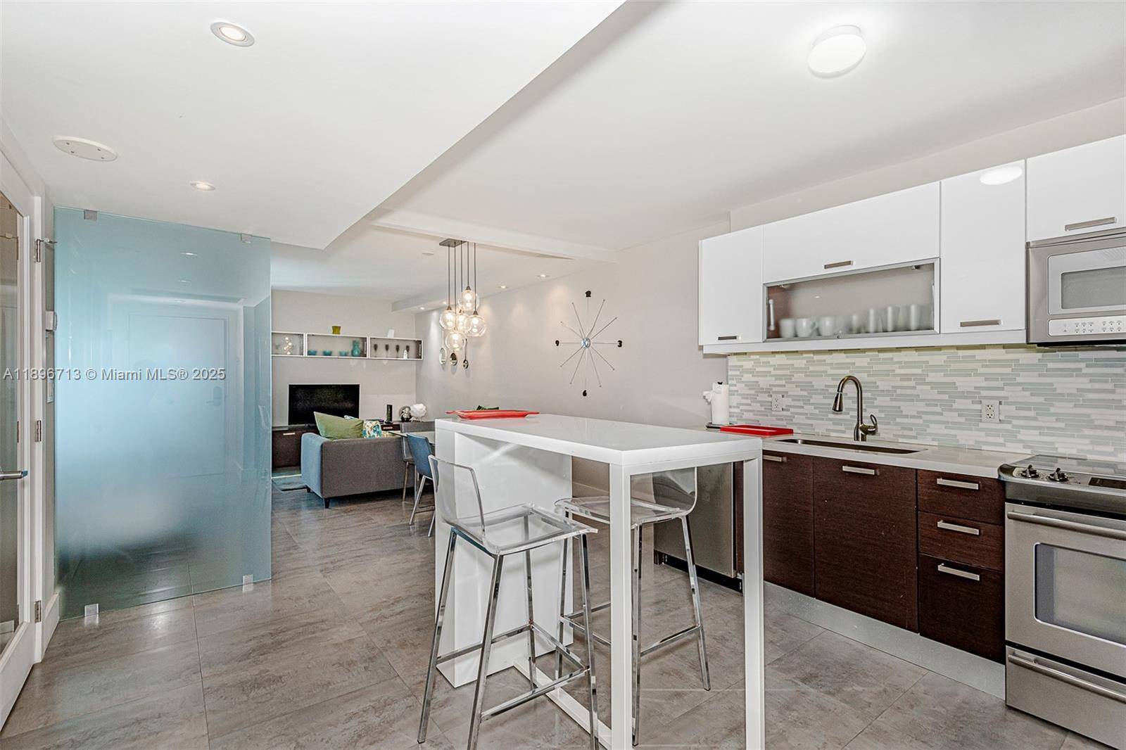 2301 Collins AveMiami Beach - Condo/Co-Op/Seasonal,Condo condo unit 723 - picture