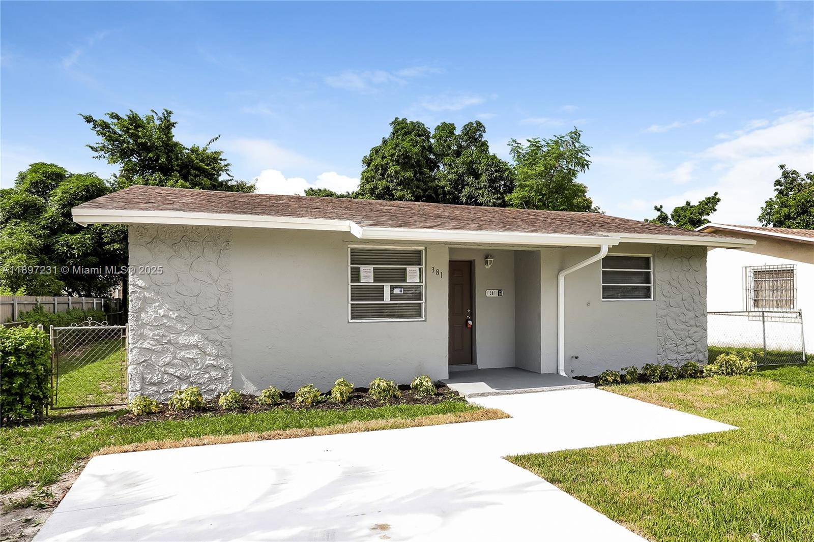 381 NE 164th StMiami - picture