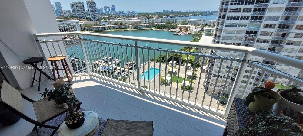 18071 Biscayne BlvdAventura - Condo 5+ Stories,Condo condo unit 1801 - picture