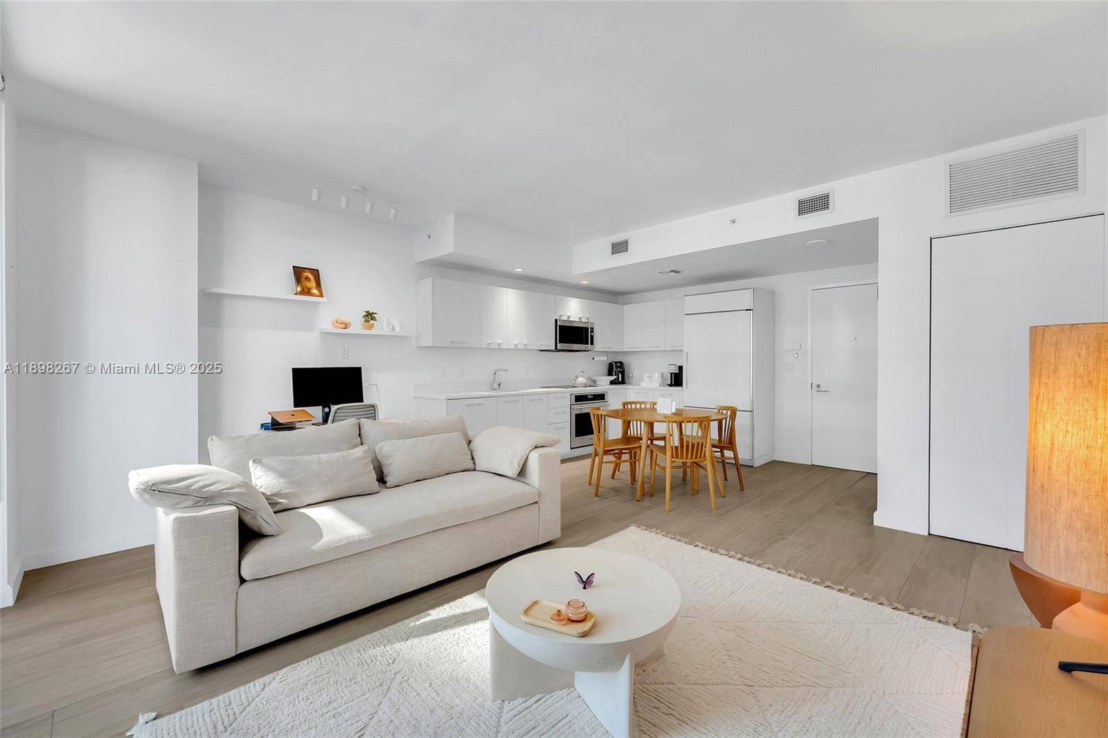 55 SW 9th StMiami - Co-Op 5+ Stories,Condo condo unit 1802 - picture