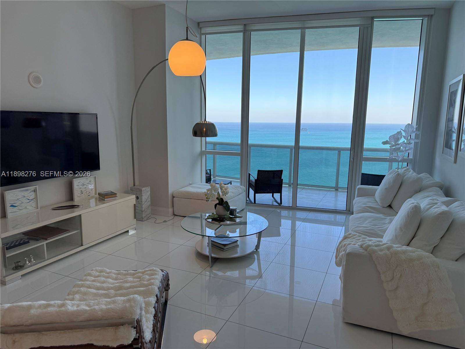 15901 Collins AveSunny Isles Beach - Condo/Co-Op/Annual,Condo condo unit 3907 - picture