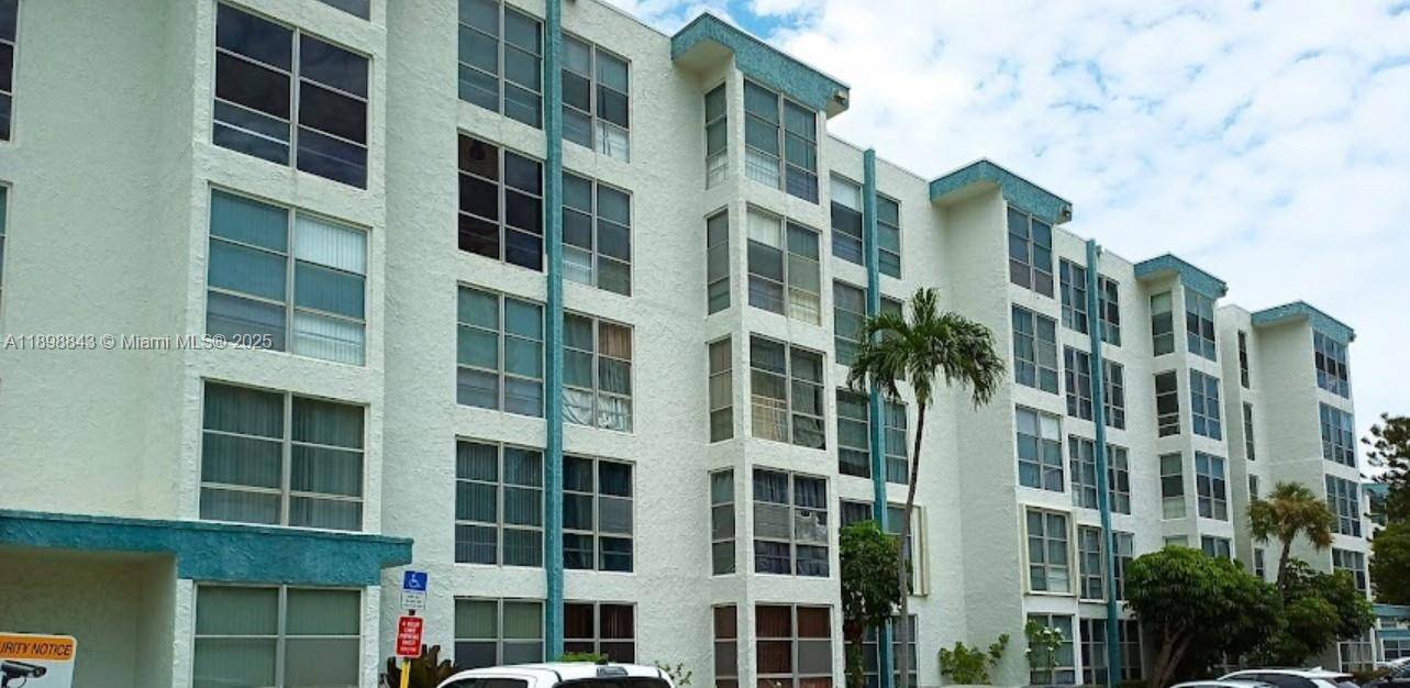 200 177th DrSunny Isles Beach - Condo 5+ Stories,Condo condo unit 107 - picture