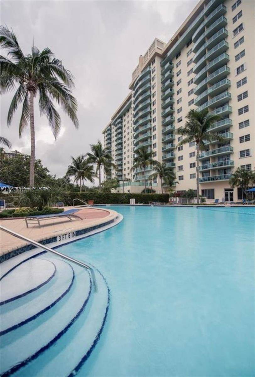 19380 Collins AveSunny Isles Beach - Condo 1-4 Stories,Condo condo unit 224 - picture