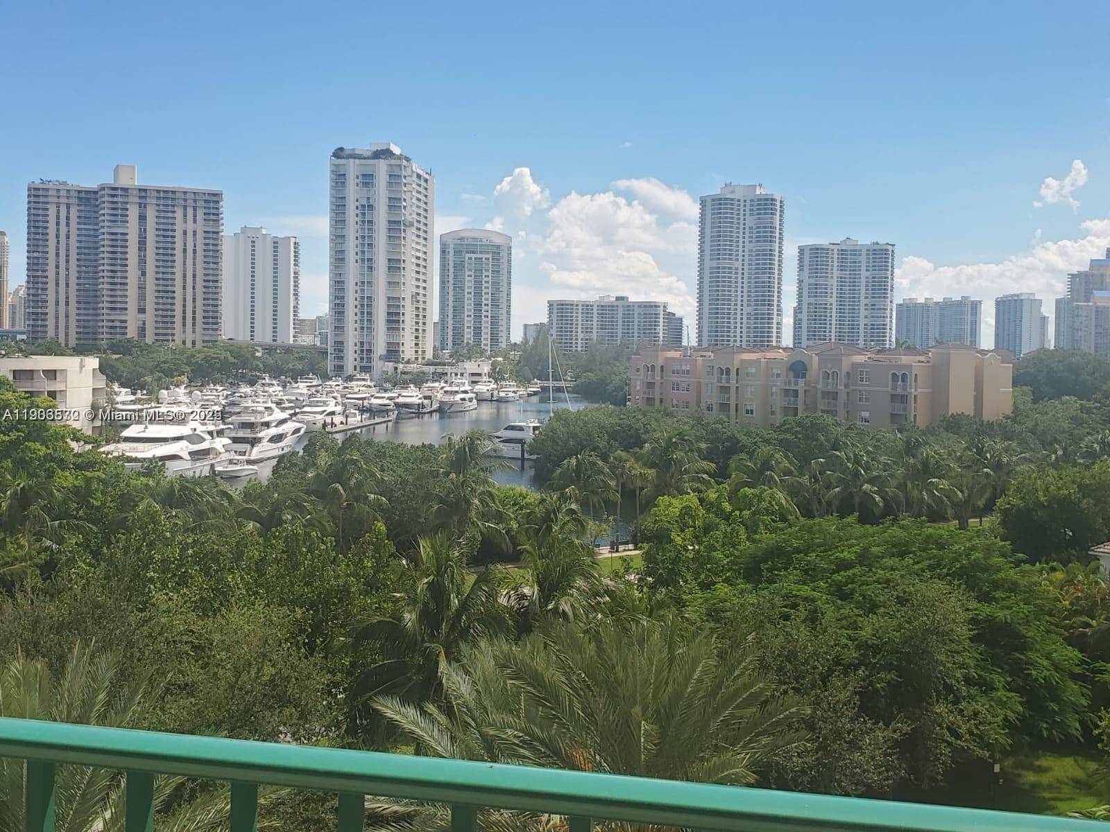 19900 E Country Club DrAventura - Condo 5+ Stories,Condo condo unit 607 - picture