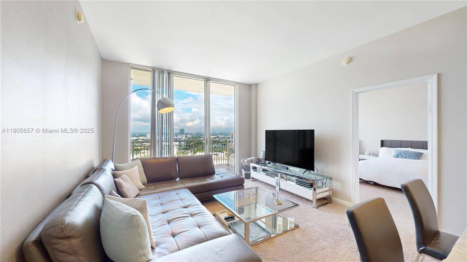 19501 W Country Club DrAventura - Condo/Co-Op/Annual,Condo condo unit PH-10 - picture