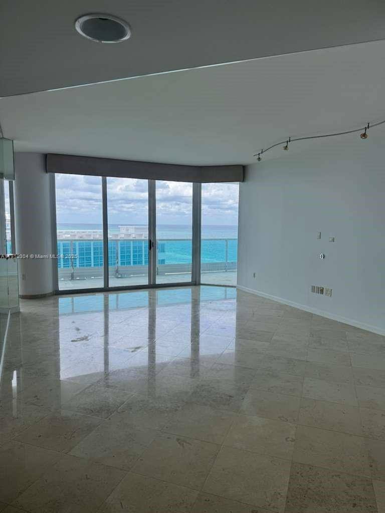 5025 Collins AveMiami Beach - Condo/Co-Op/Annual,Condo condo unit 1602 - picture