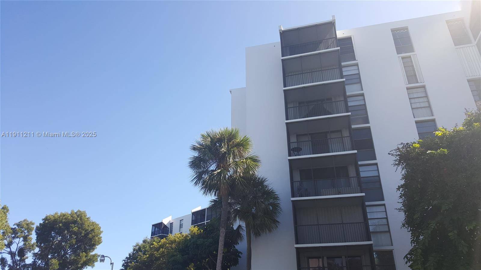 3401 N Country Club DrAventura - Condo 5+ Stories,Condo condo unit 412 - picture