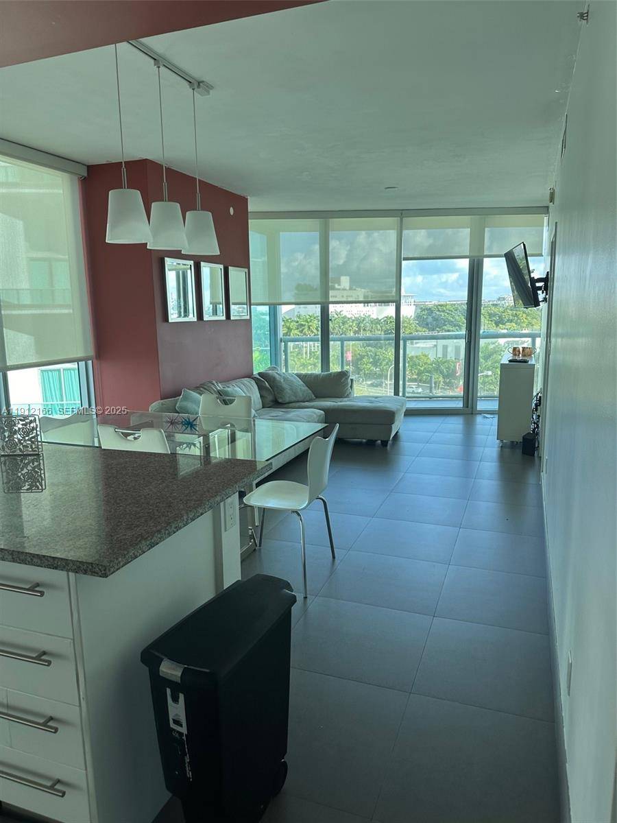 888 Biscayne BlvdMiami - Condo/Co-Op/Annual,Condo condo unit 512 - picture