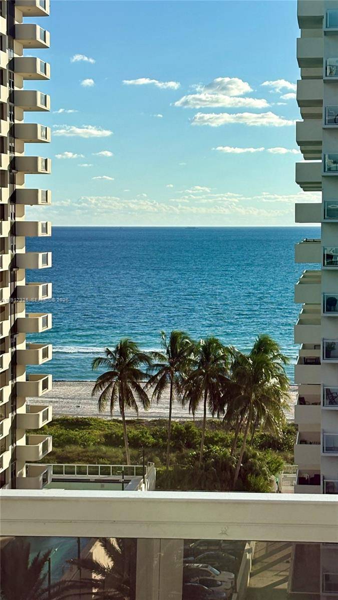 5700 Collins AveMiami Beach - Condo 5+ Stories,Condo condo unit 11B - picture