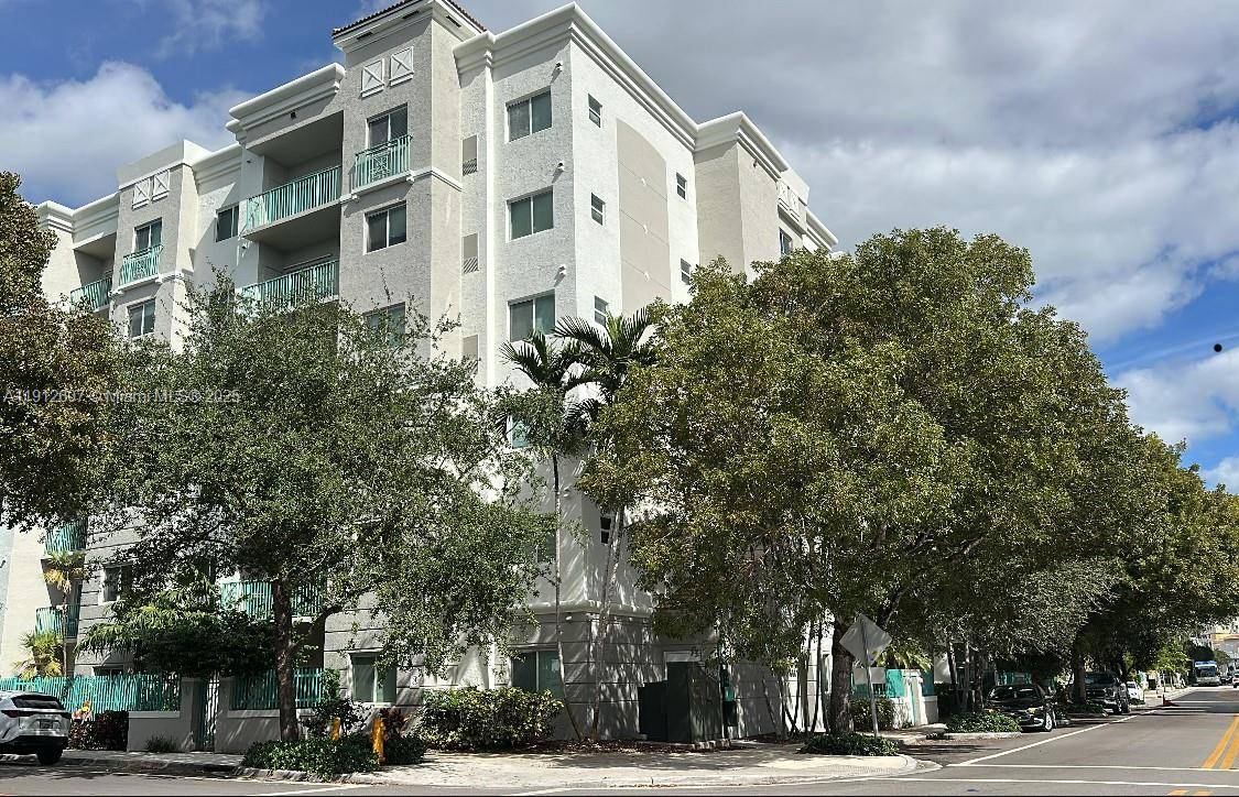 6001 SW 70th StSouth Miami - Condo/Co-Op/Annual,Condo condo unit 206 - picture