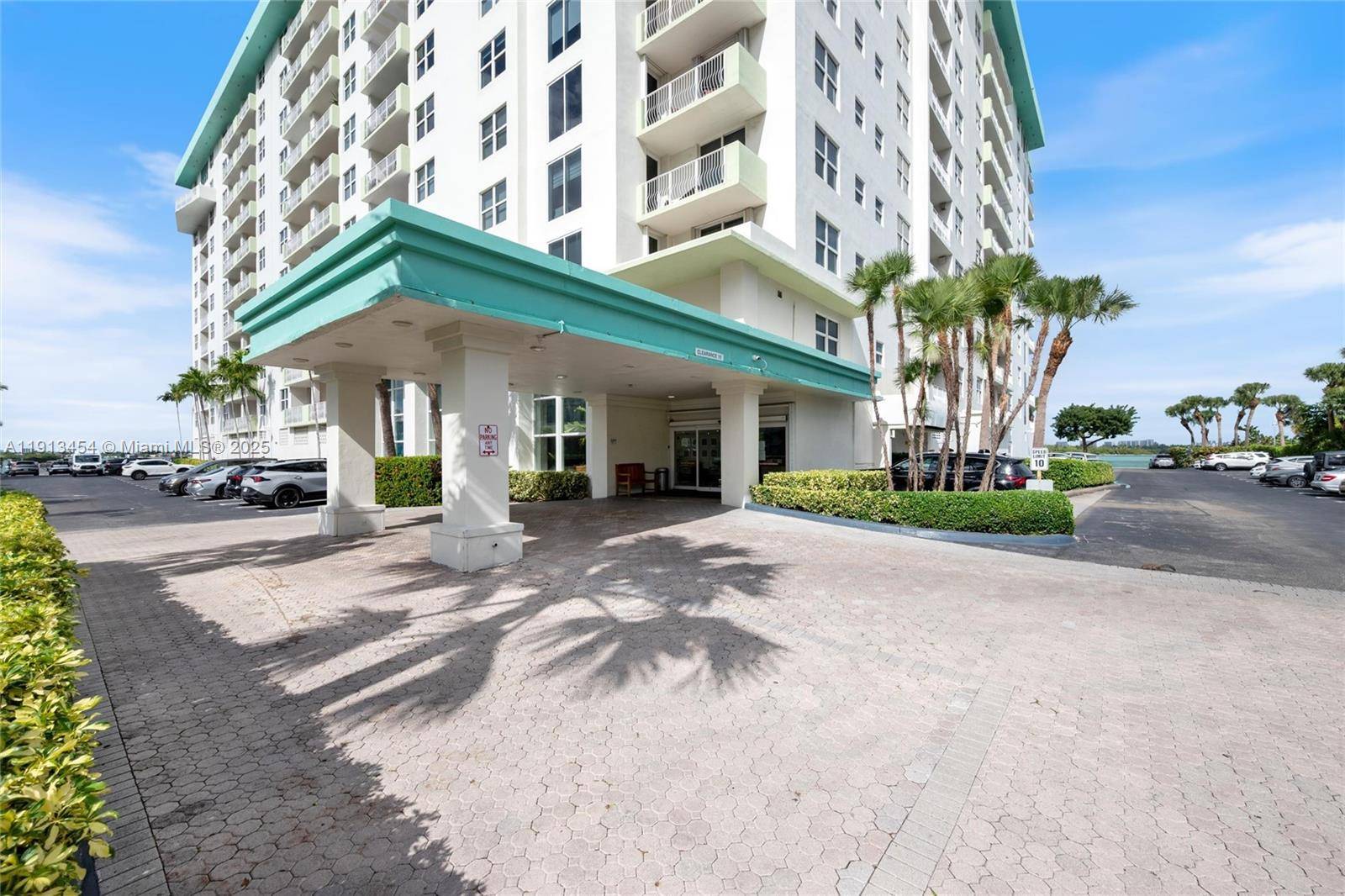 10350 W Bay Harbor DrBay Harbor Islands - Condo 5+ Stories,Condo condo unit 10K - picture