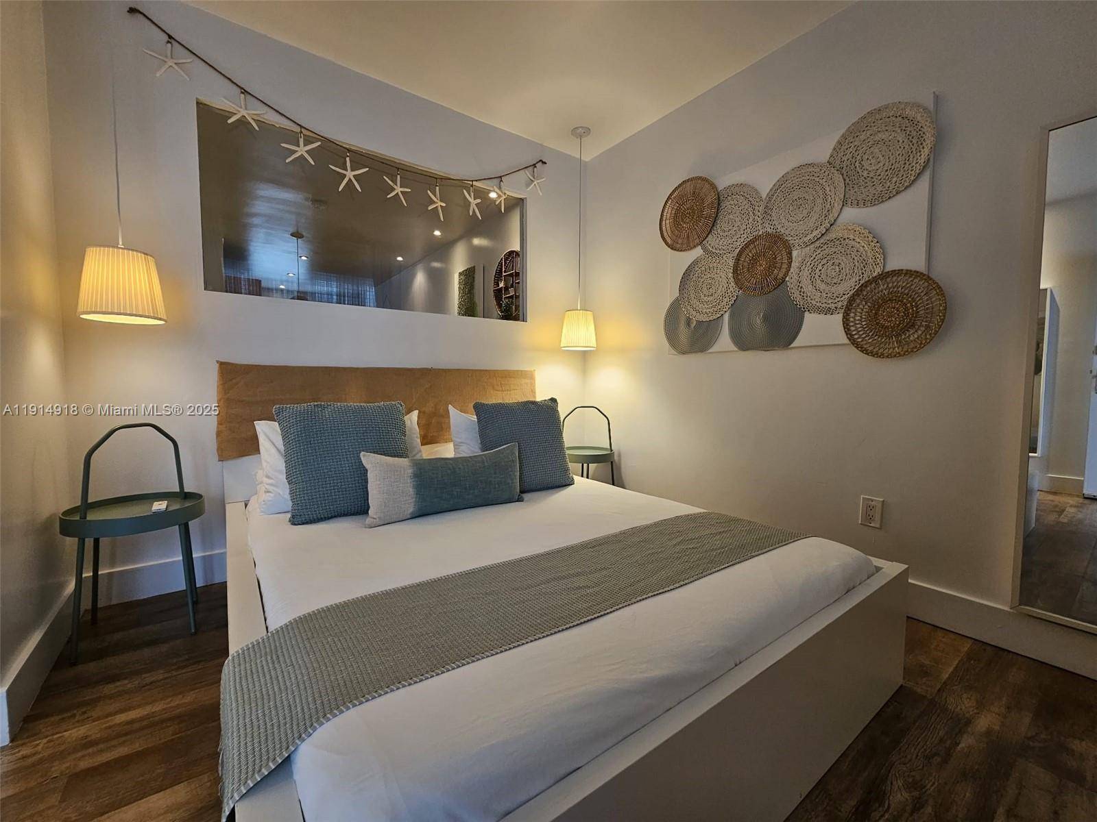 751 Collins AveMiami Beach - Condo 1-4 Stories,Condo condo unit 3 - picture