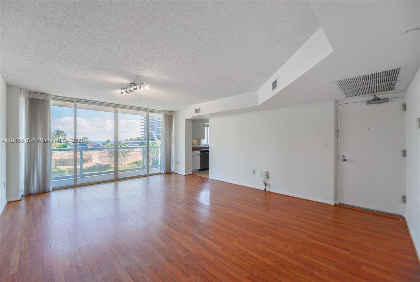 5900 Collins AveMiami Beach - Condo 5+ Stories,Condo condo unit 506 - picture