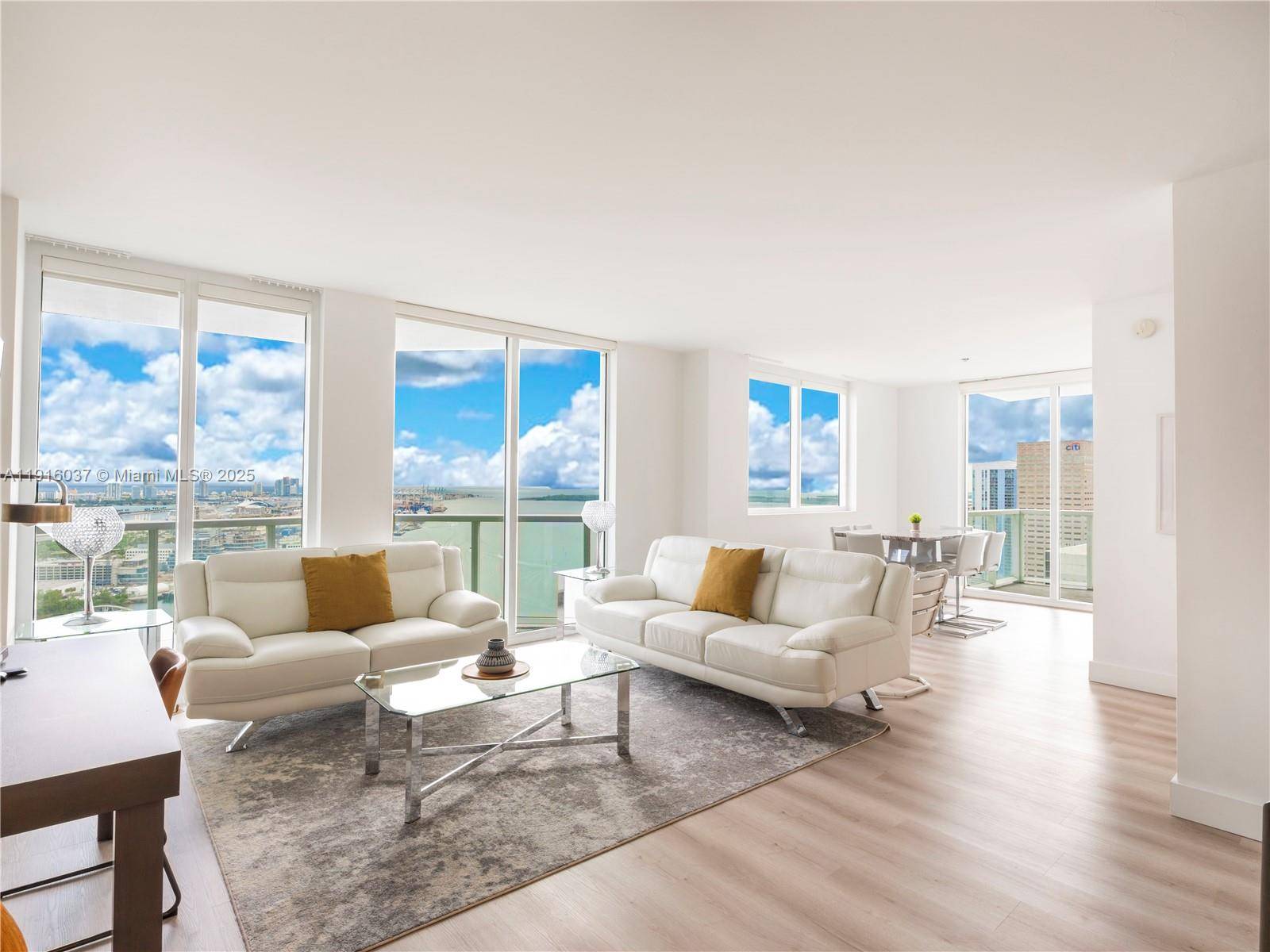 244 Biscayne BlvdMiami - Condo/Co-Op/Annual,Condo condo unit 3703 - picture