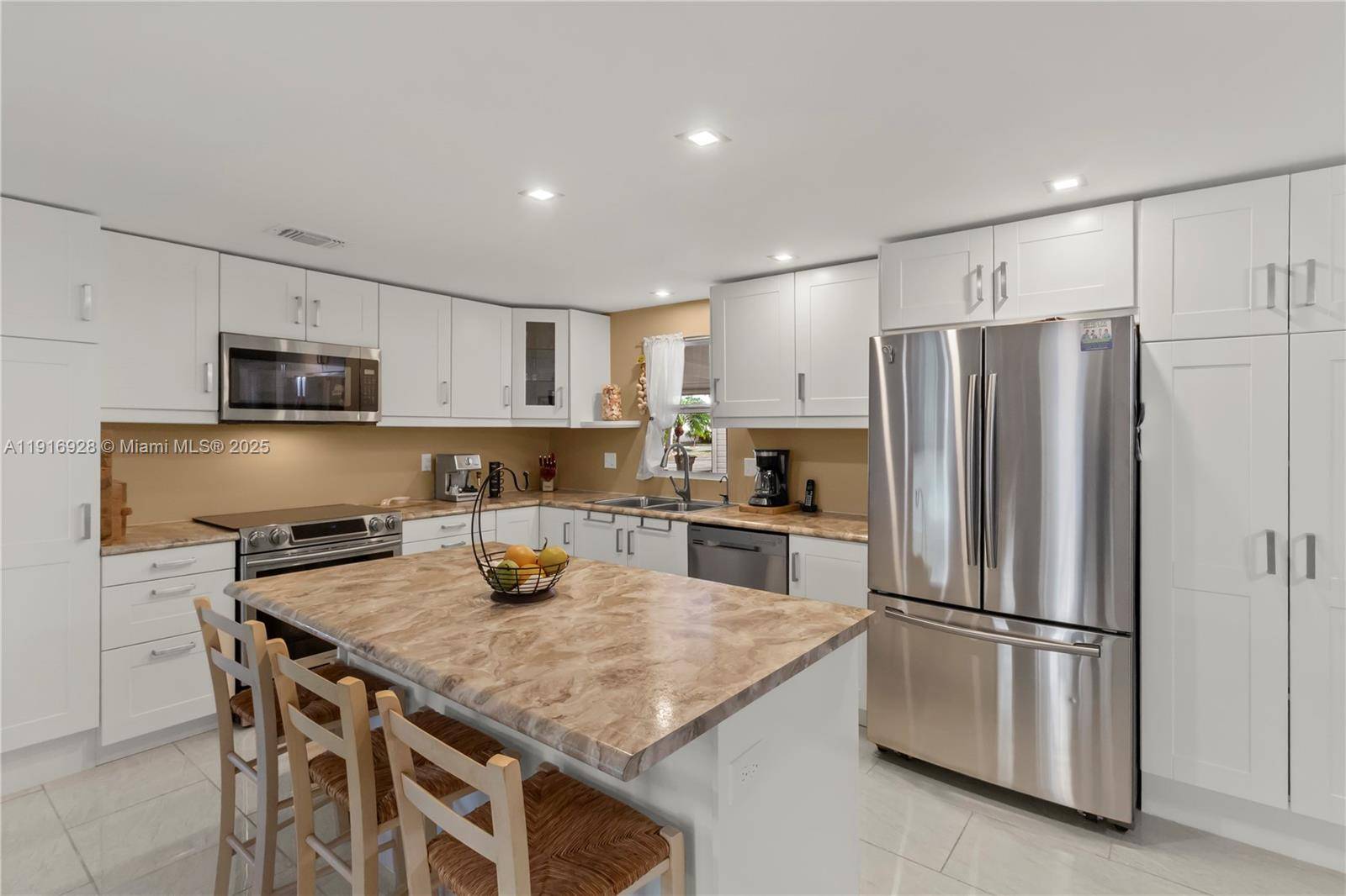 5239 NW 3rd AveDeerfield Beach - picture