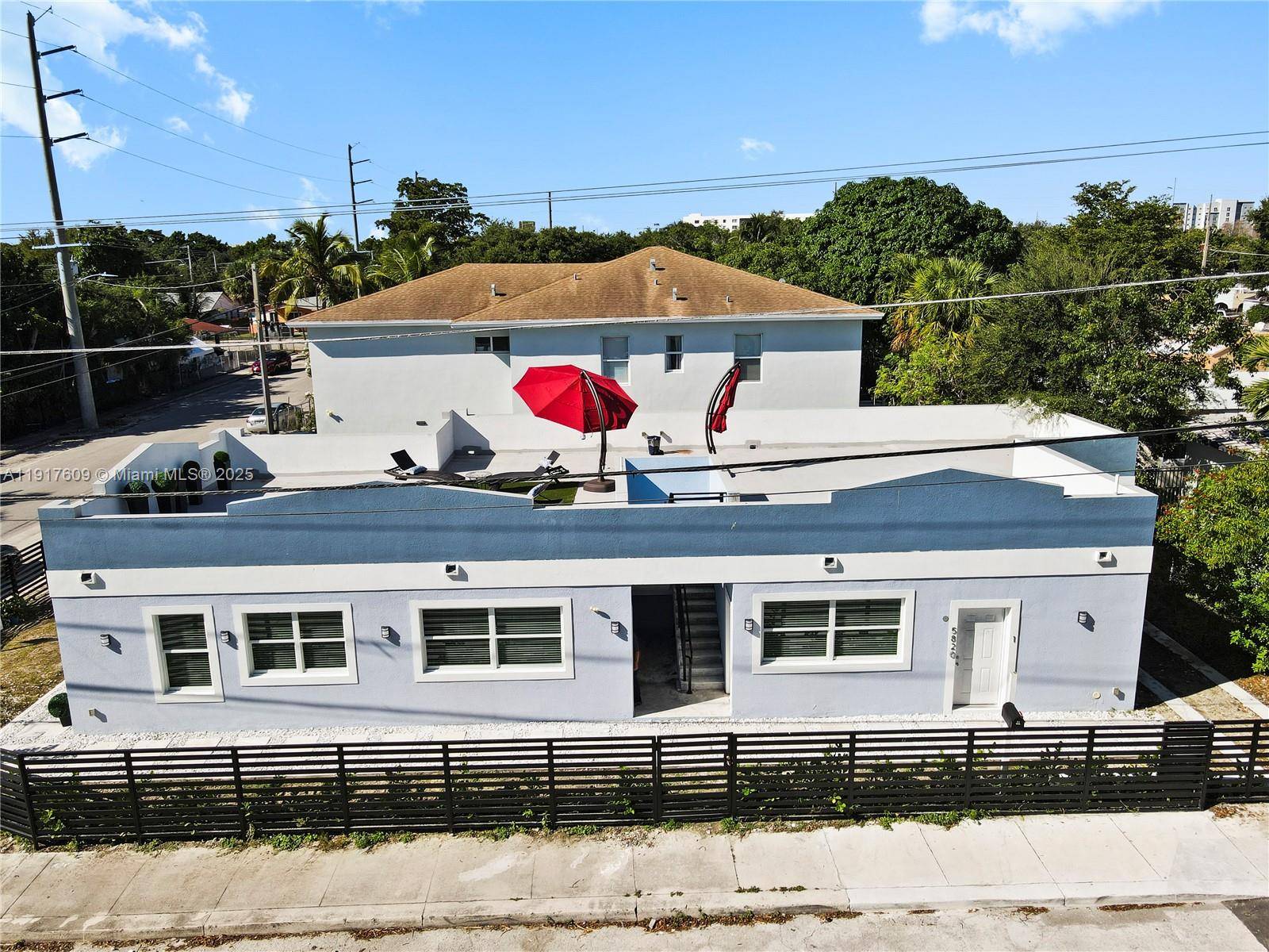 5820 NW 3 AVEMiami - picture
