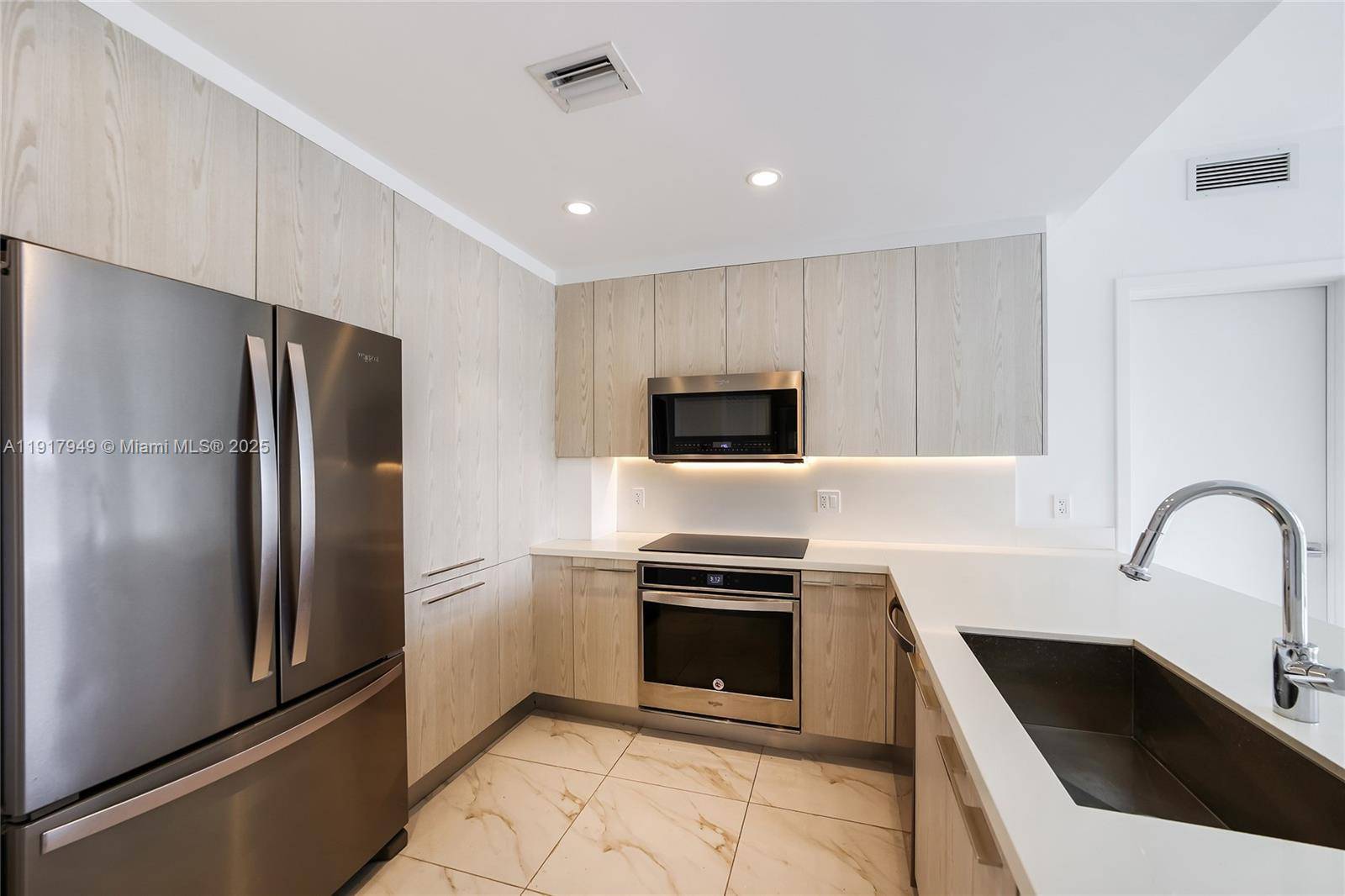 2000 Metropica WaySunrise - Single Family-Annual,Apartment condo unit 306 - picture