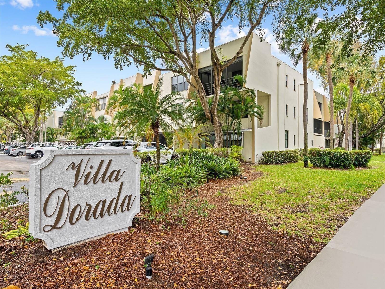 20200 W Country Club DrAventura - Condo 1-4 Stories,Townhouse condo unit 112 - picture