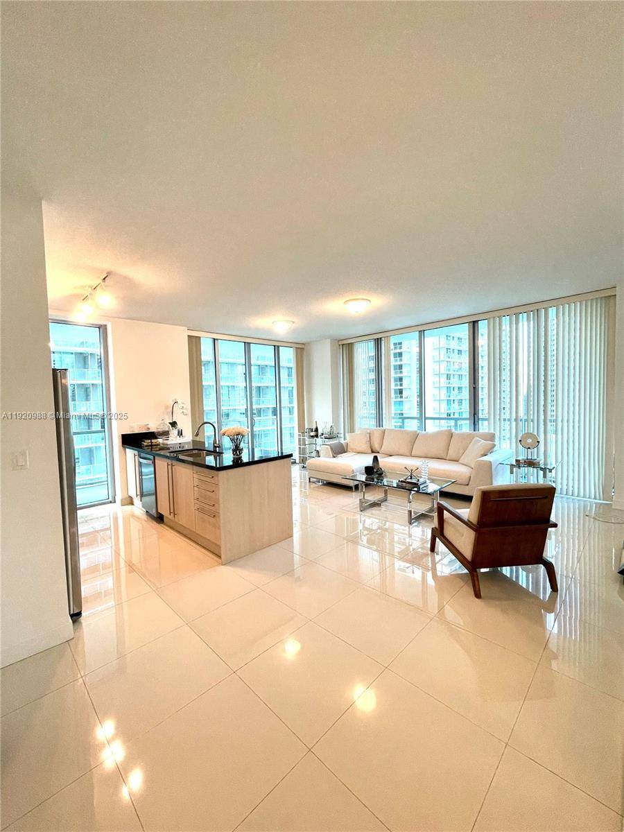79 SW 12th StMiami - Condo/Co-Op/Annual,Condo condo unit 2407-S - picture