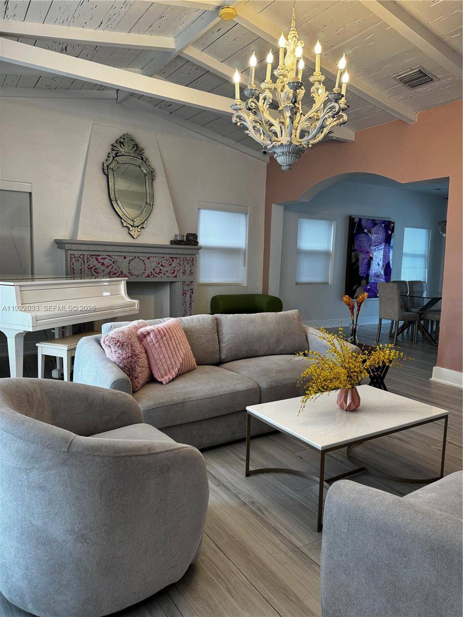 3470 Sheridan AveMiami Beach - Single Family-Annual,House condo unit n/a - picture