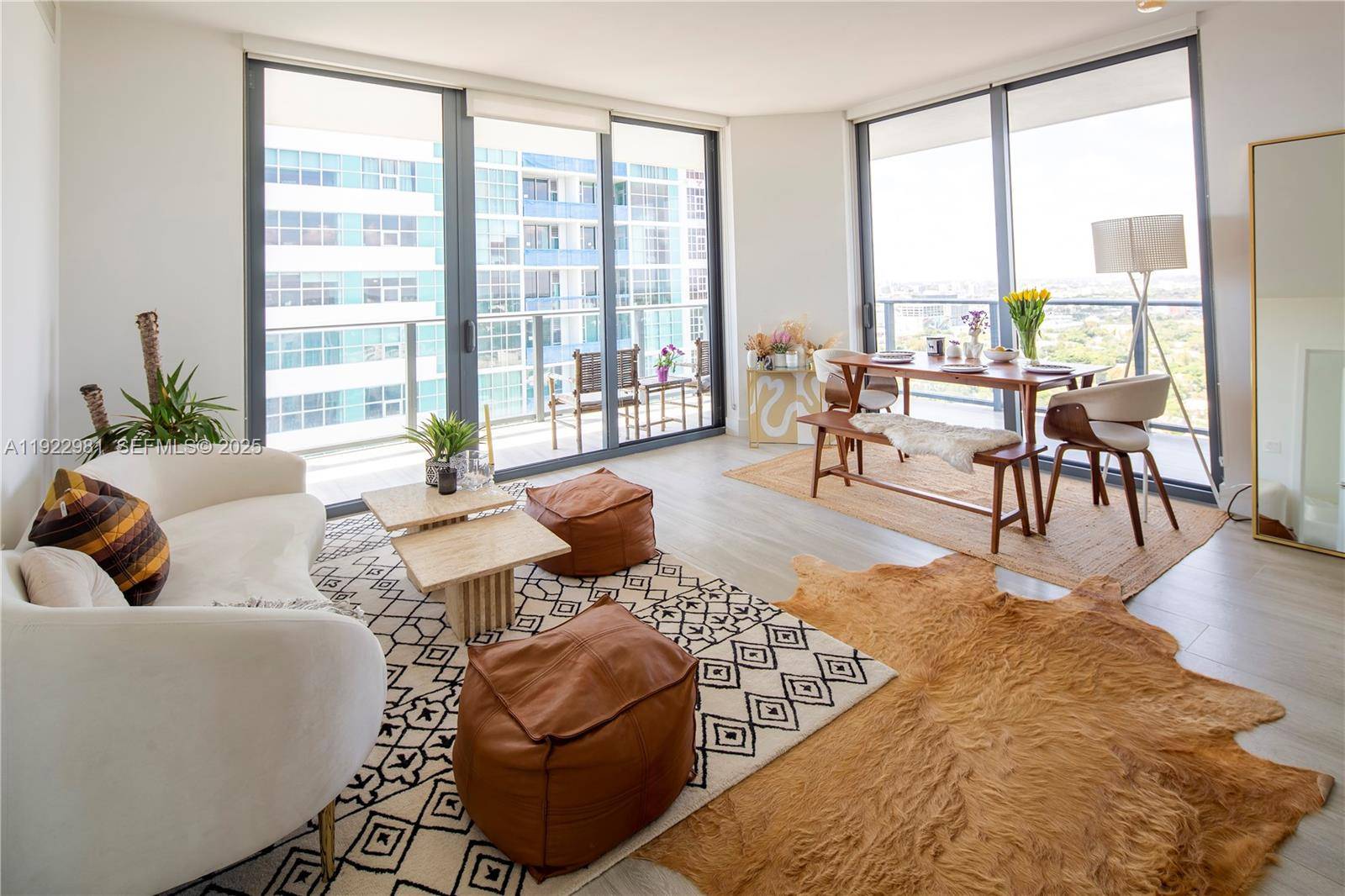 121 NE 34th StMiami - Apartments-Seasonal,Apartment condo unit 2701 - picture