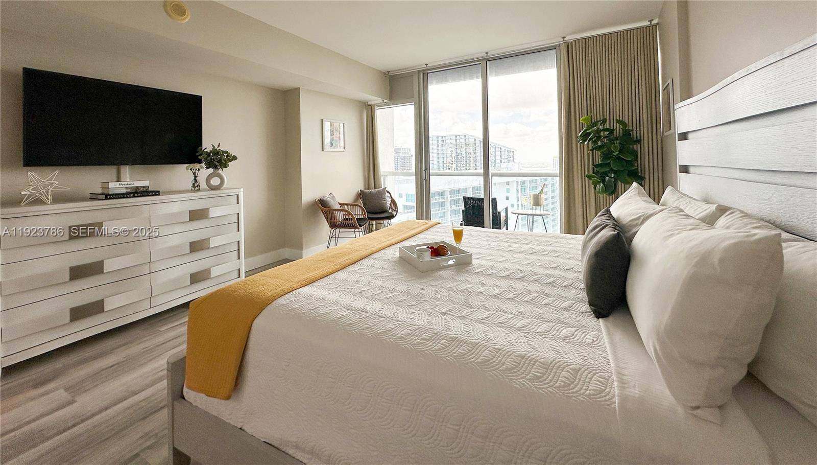 485 Brickell AveMiami - Condo-Hotel,Condo condo unit 4405 - picture