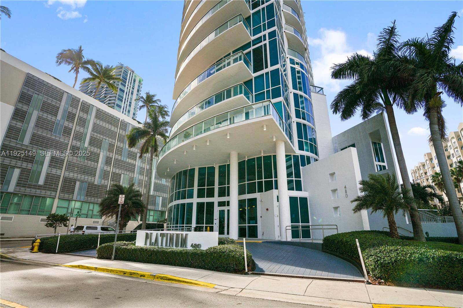 480 NE 30th StMiami - Condo/Co-Op/Annual,Condo condo unit 703 - picture