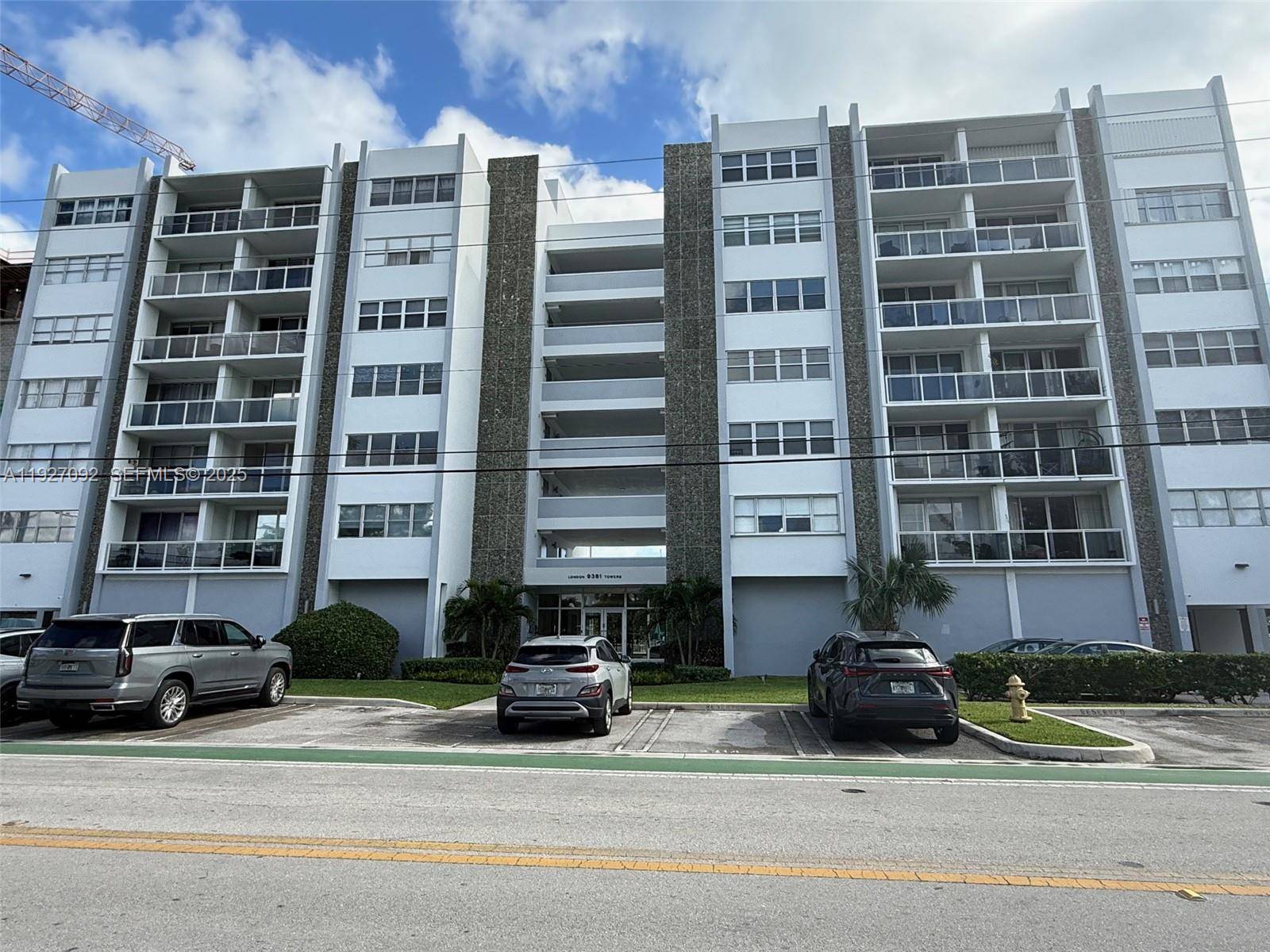 9381 E Bay Harbor DrBay Harbor Islands - Apartments-Annual,Condo condo unit 402N - picture
