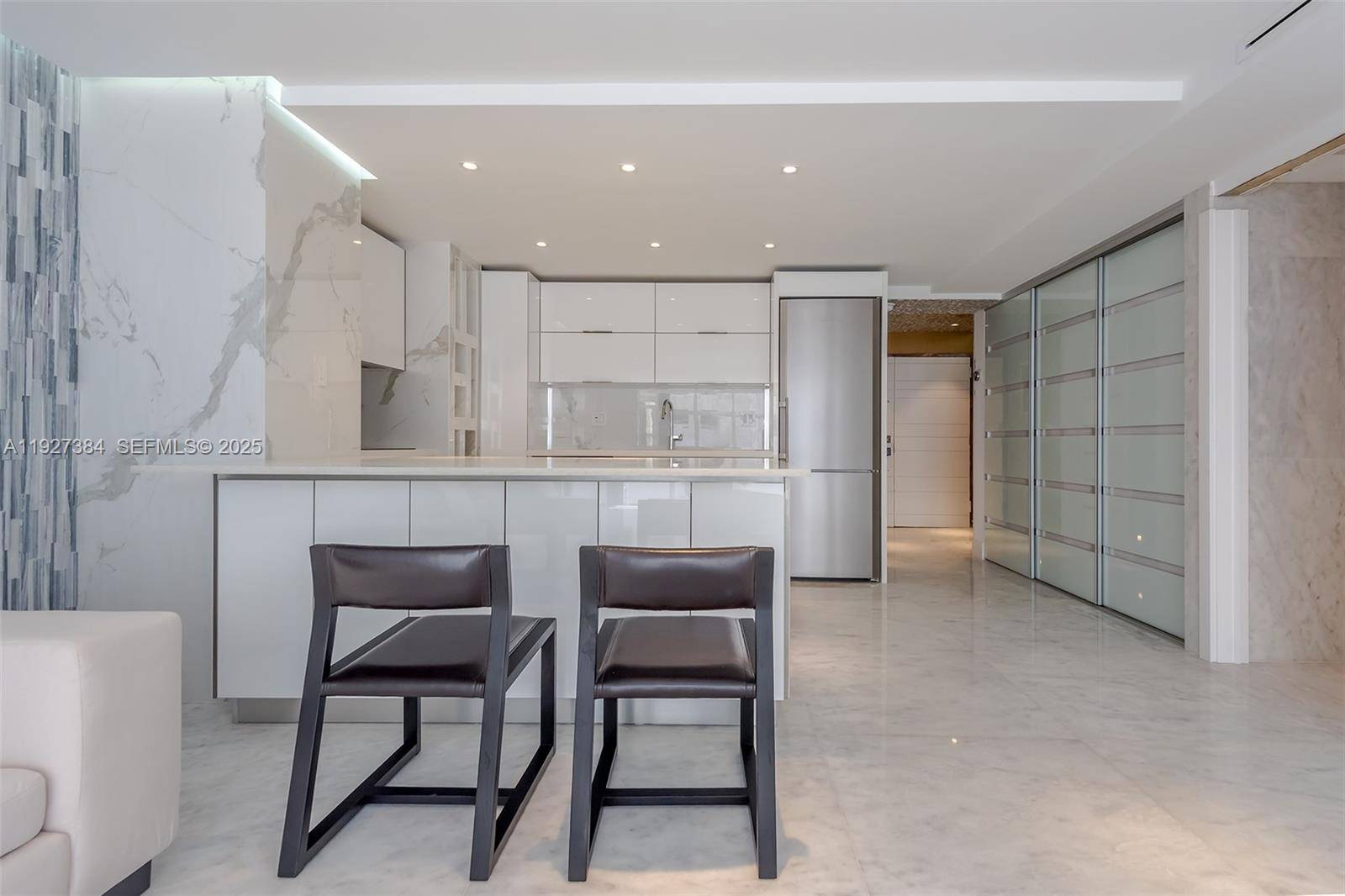 6423 Collins AveMiami Beach - Condo/Co-Op/Annual,Condo condo unit 304 - picture