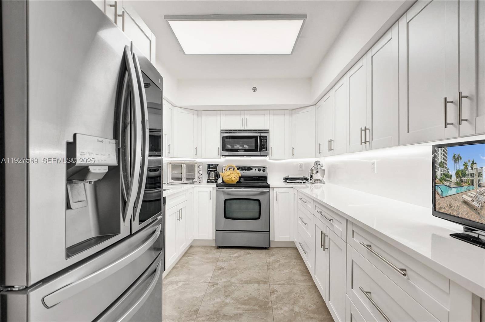 3600 Mystic Pointe DrAventura - Condo 5+ Stories,Condo condo unit 311 - picture