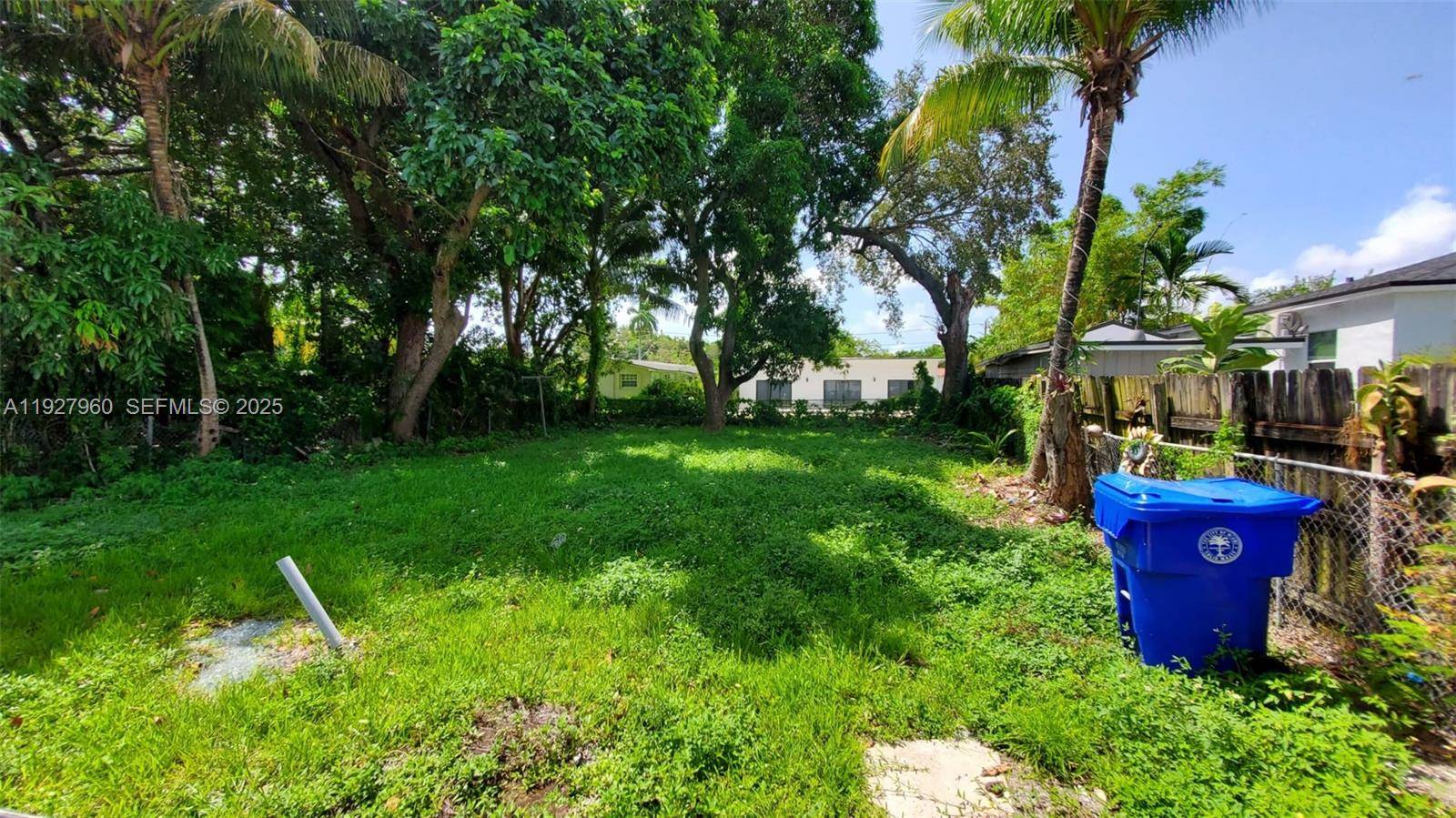 560 NW 53rd StMiami - picture