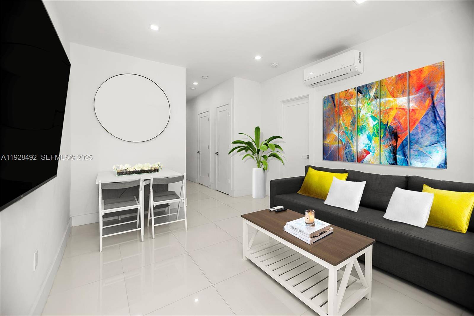 733 Michigan AveMiami Beach - Apartments-Annual,Apartment condo unit 4 - picture