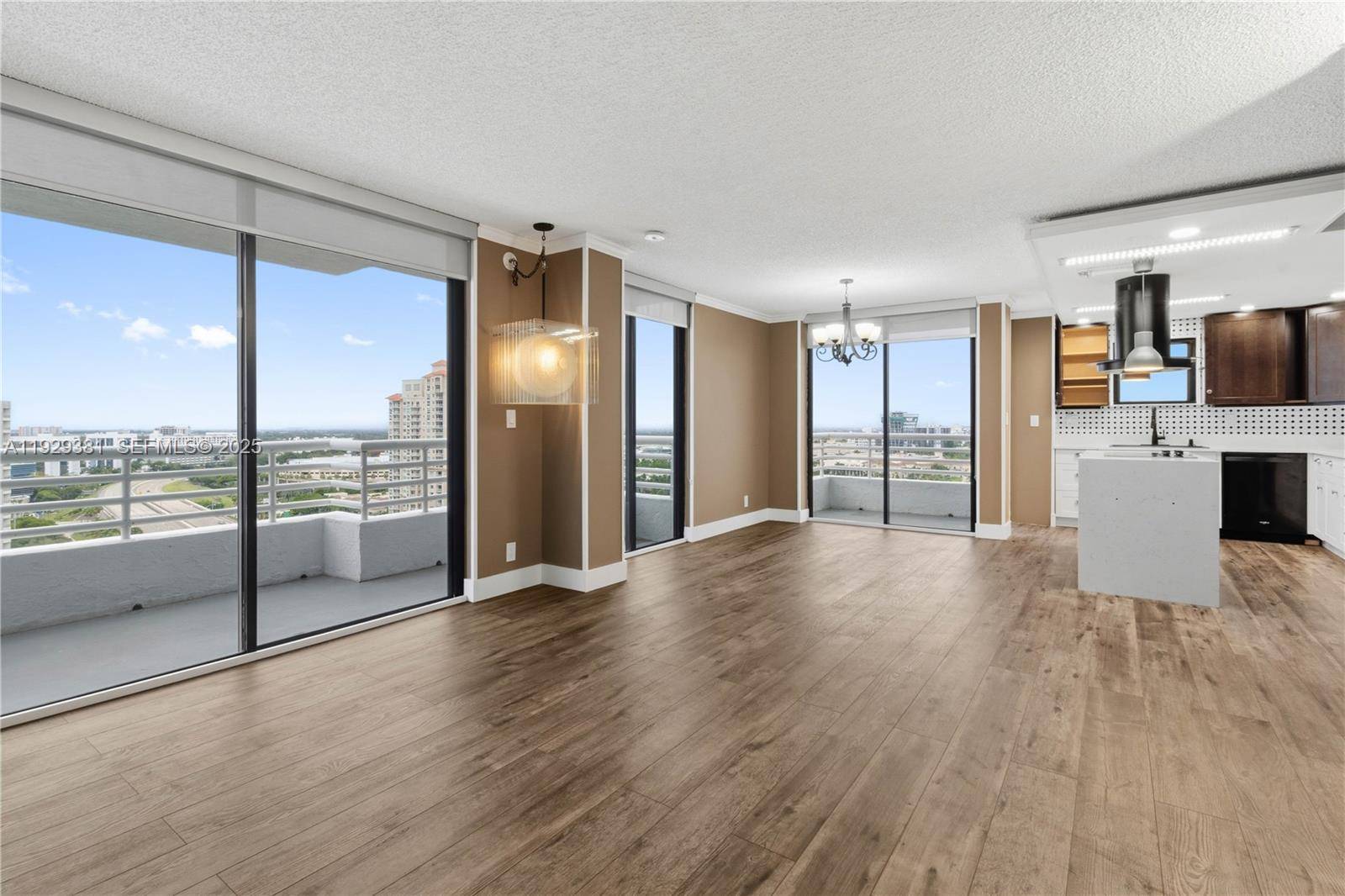 3300 NE 192nd StAventura - Condo 5+ Stories,Condo condo unit LP06 - picture