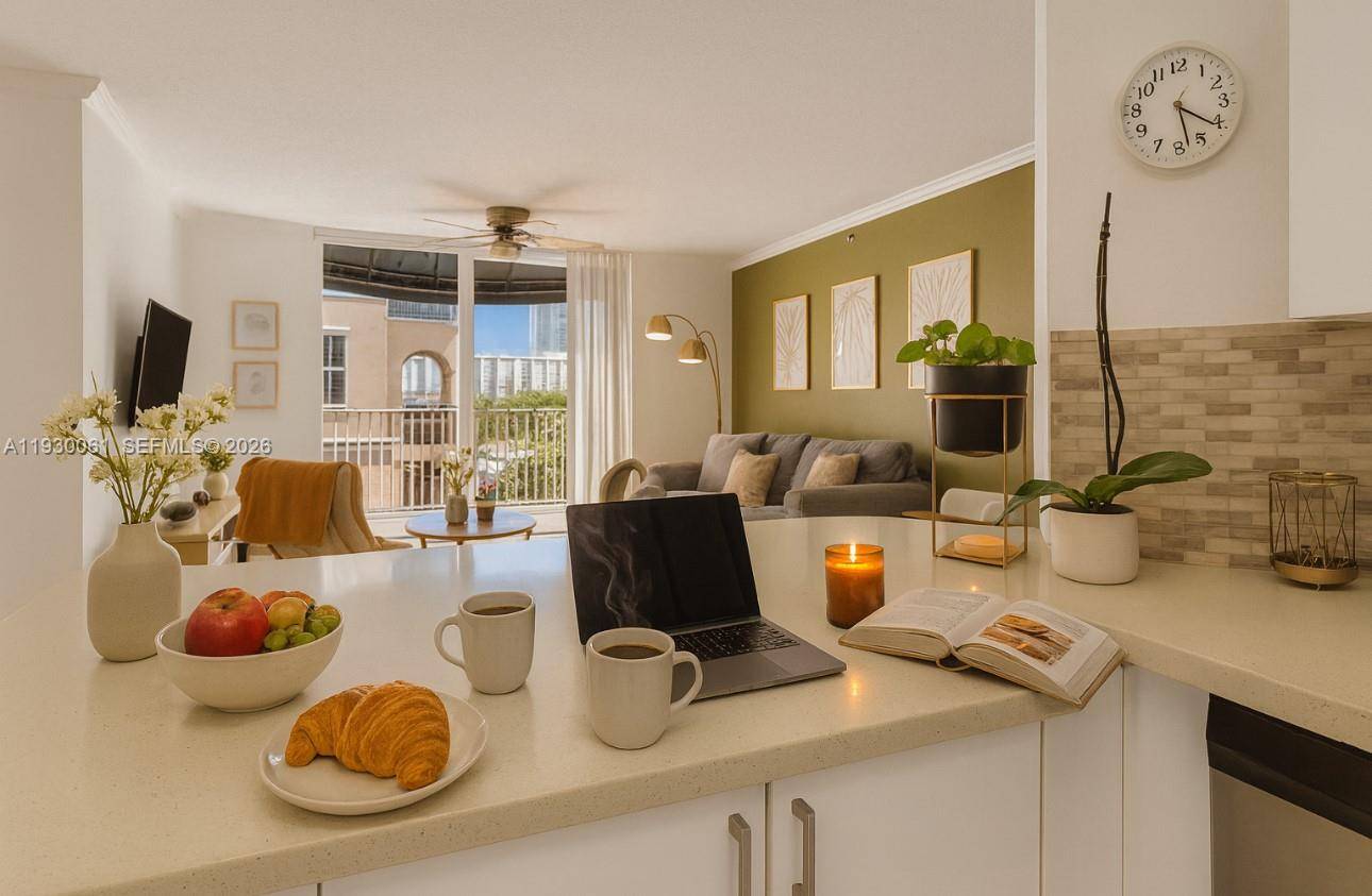 19801 E Country Club DrAventura - Condo/Co-Op/Seasonal,Condo condo unit 4604 - picture