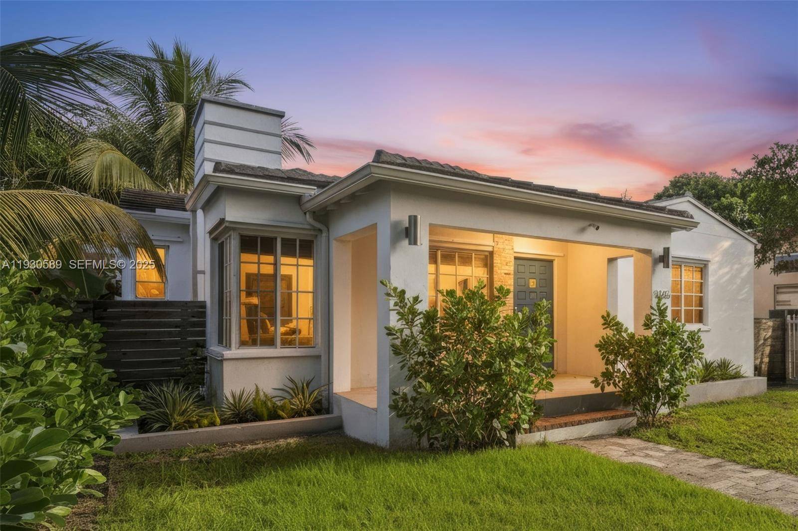 555 NE 73rd StMiami - picture