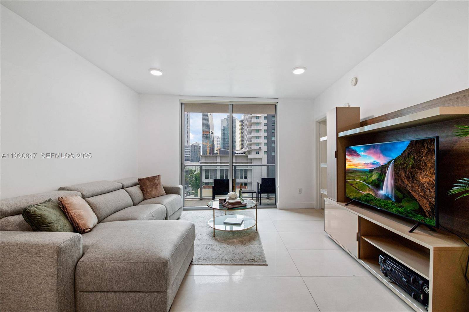 1100 S Miami AveMiami - Condo/Co-Op/Annual,Condo condo unit 702 - picture