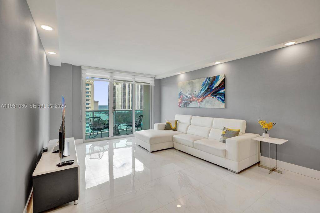 19380 Collins AveSunny Isles Beach - Condo 5+ Stories,Condo condo unit 1104 - picture