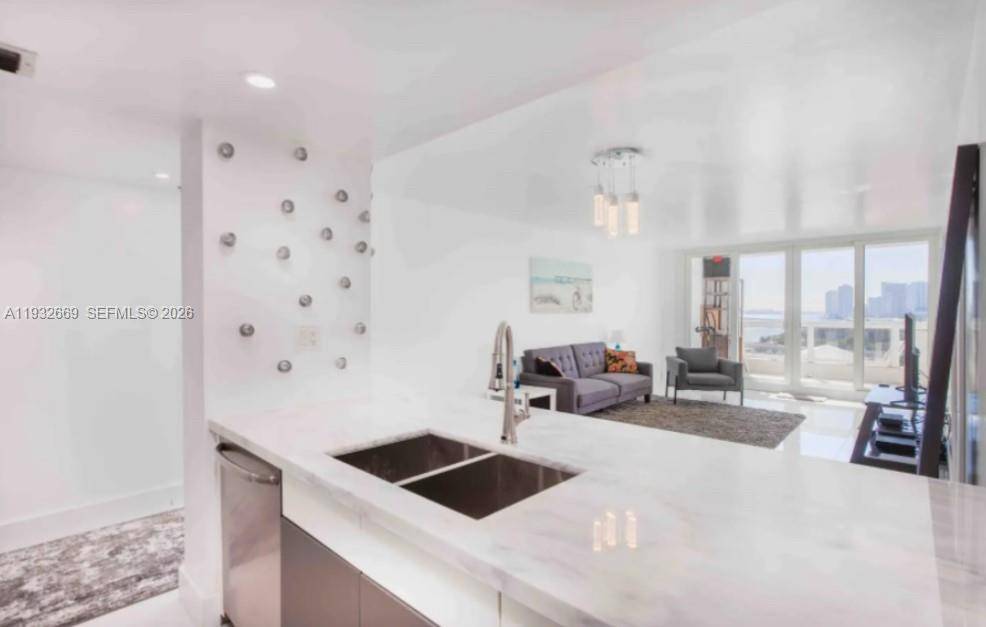 1717 N Bayshore DrMiami - Condo/Co-Op/Annual,Condo condo unit A-1652 - picture