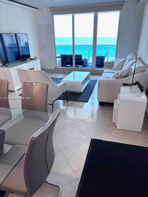2301 Collins AveMiami Beach - Condo/Co-Op/Seasonal,Condo condo unit 1025 - picture