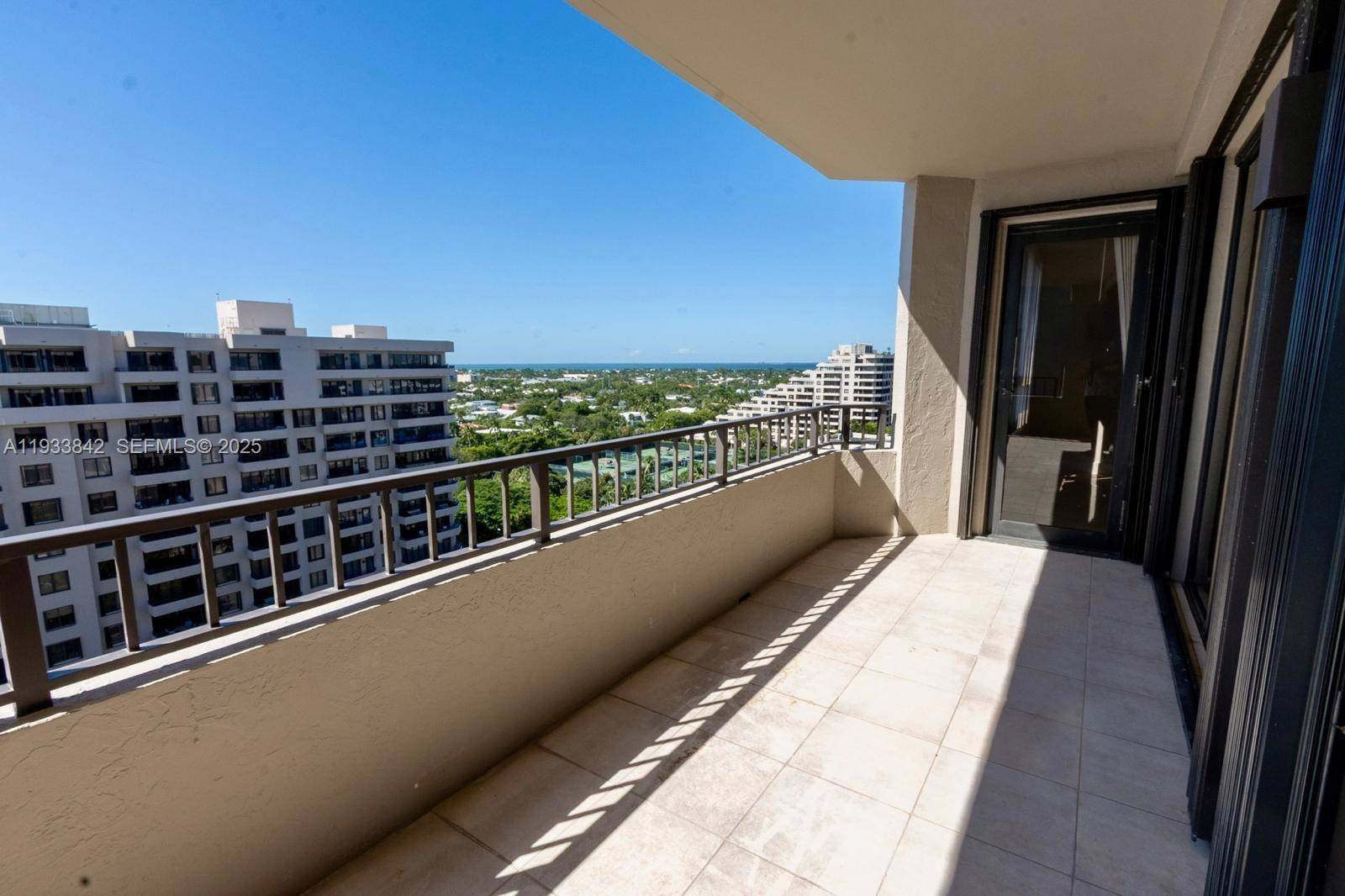 251 Crandon BlvdKey Biscayne - Condo/Co-Op/Annual,Condo condo unit 1228 - picture