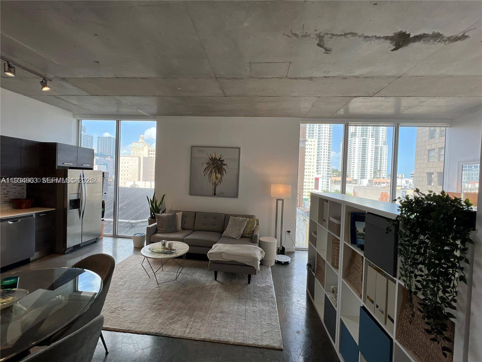 151 SE 1st StMiami - Condo/Co-Op/Annual,Condo condo unit 702 - picture