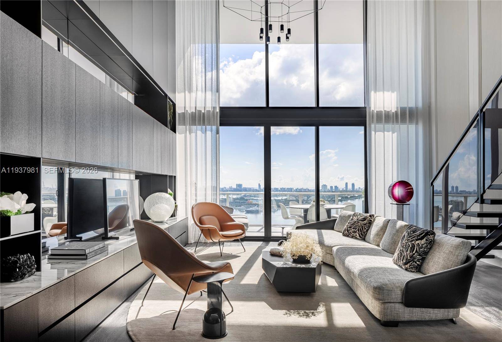 1040 Biscayne BlvdMiami - Apartments-Annual,Apartment condo unit 2202 - picture