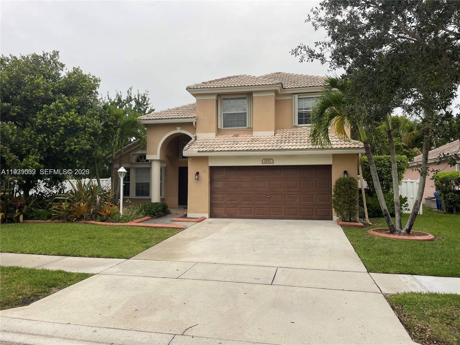 1552 NW 135th AvePembroke Pines - picture