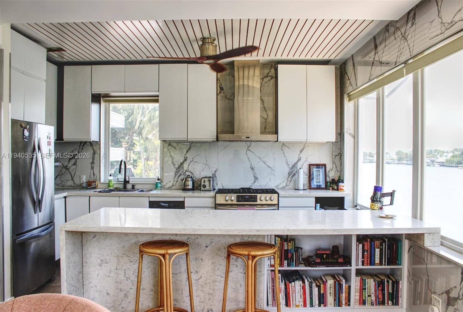 4710 Pine Tree DrMiami Beach - Condo/Co-Op/Annual,Co-Op condo unit 49 - picture