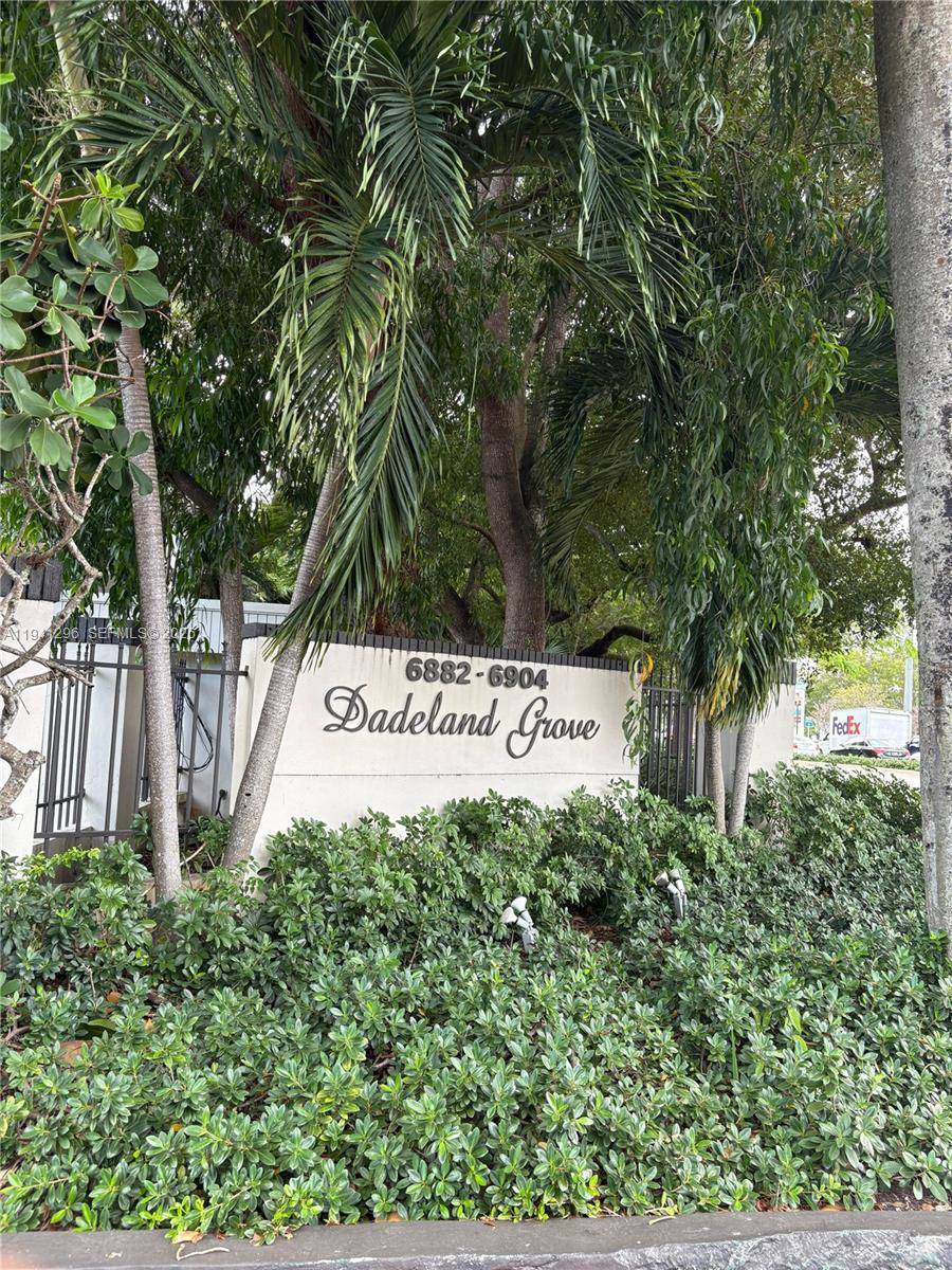 6900 N Kendall DrPinecrest - Condo 1-4 Stories,Condo condo unit A102 - picture