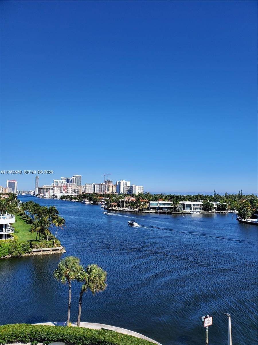 20515 E Country Club DrAventura - Condo/Co-Op/Annual,Apartment condo unit 644 - picture