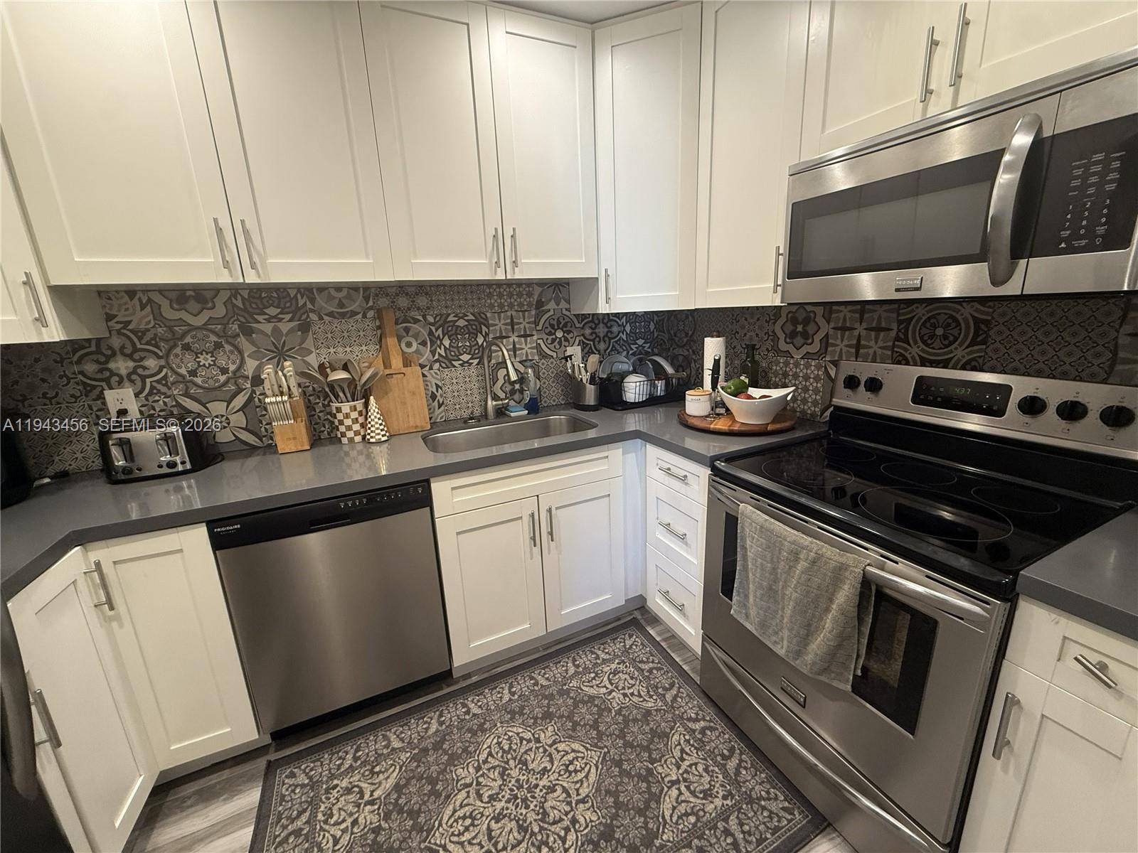 7823 Miller DrMiami - Condo 1-4 Stories,Condo condo unit C207 - picture