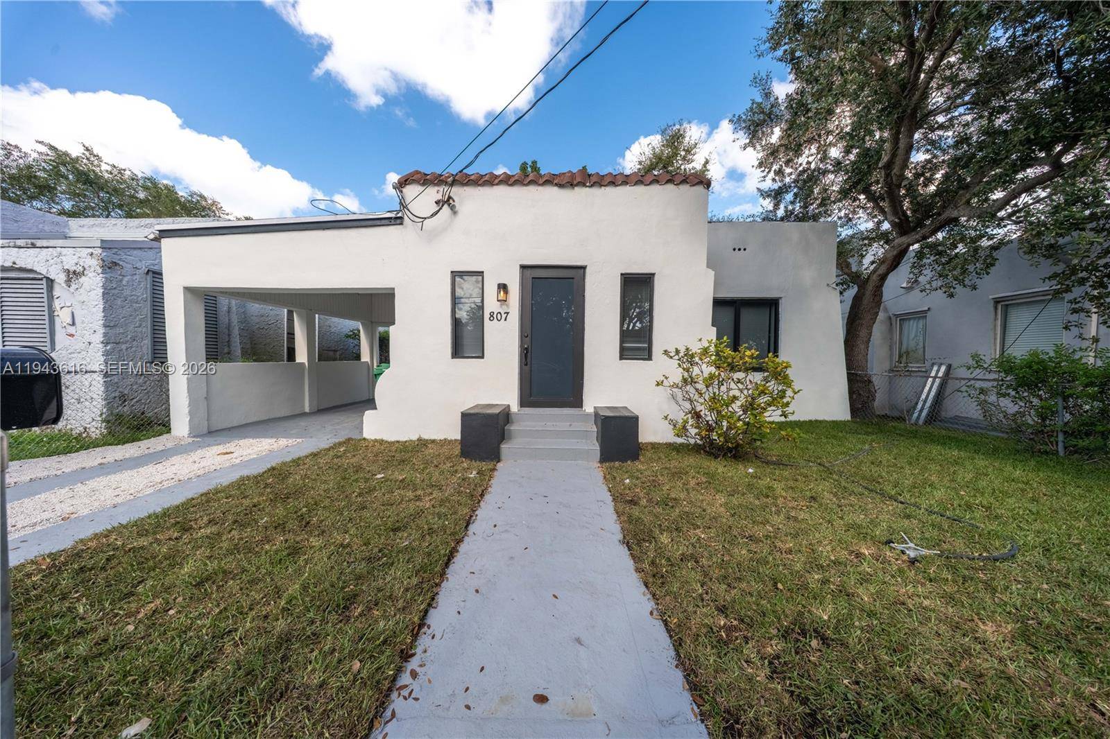 807 NW 51st StMiami - picture