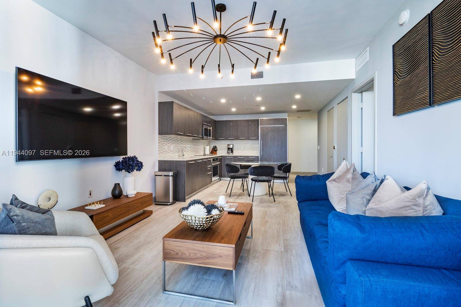 55 SW 9th StMiami - Condo/Co-Op/Seasonal,Condo condo unit 3010 - picture