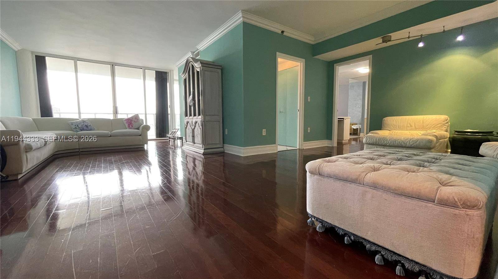 4000 Island BlvdAventura - Condo 5+ Stories,Condo condo unit 1105 - picture